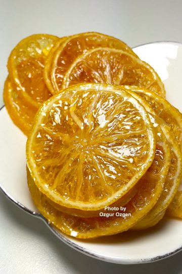 making candied lemon slices